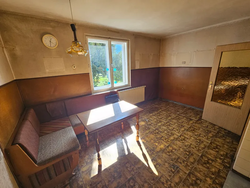 Einfamilienhaus mit Potential auf schönem, ebenem Grundstück 