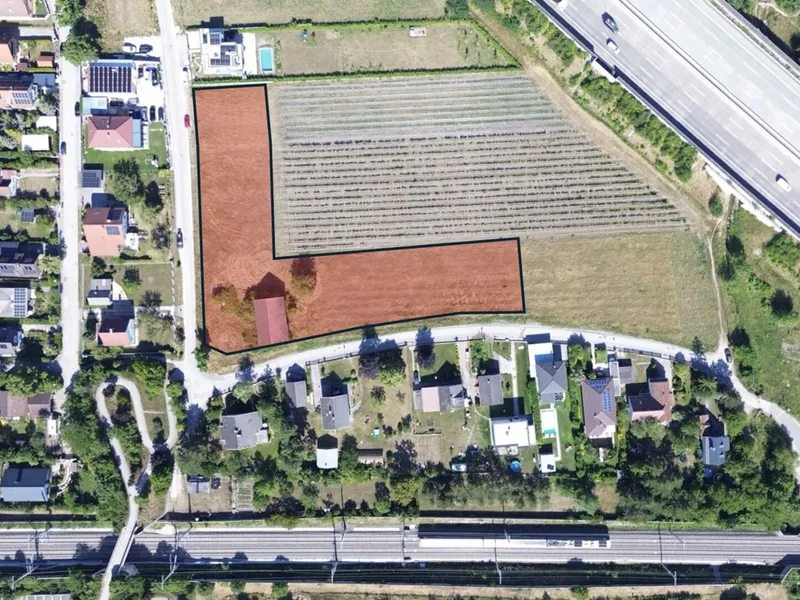 Großes Baugrundstück 5.129m² in Bad Vöslau – Bauträgergelegenheit