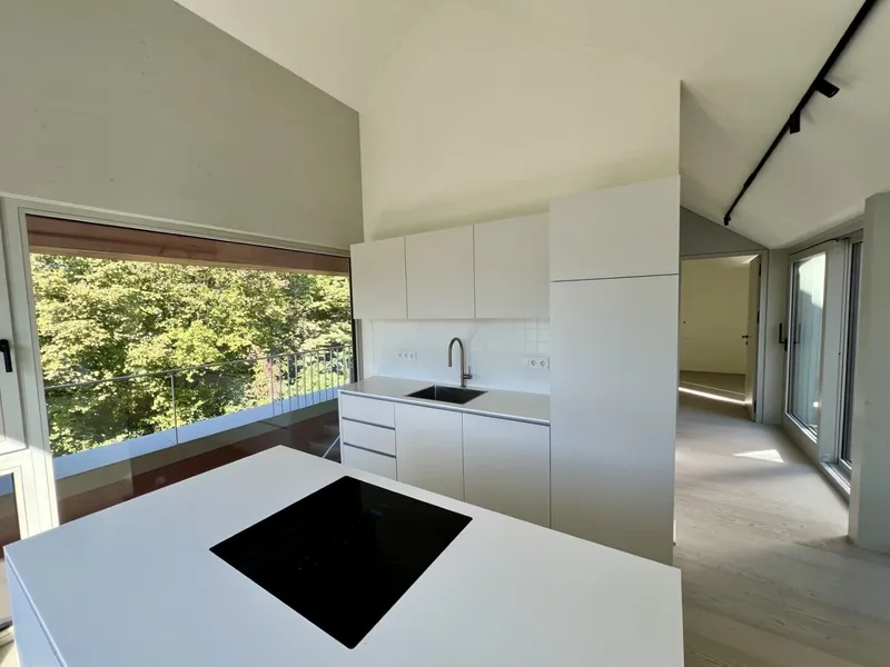 Moderne 3-Zi.-Wohnung in Anif mit 2 Carports