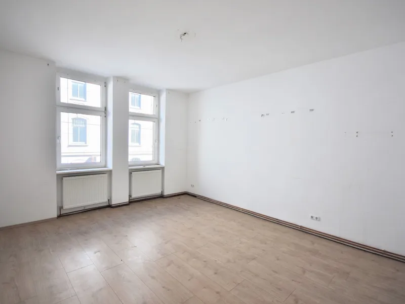 Neuer Preis: Altbau mit Charme I lichtdurchflutete Wohnung zum Sanieren
