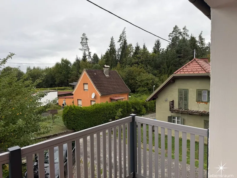 Neuwertige 3-Zimmer-Mietwohnung mit Süd- Westbalkon & Stellplatz in St. Magdalen.