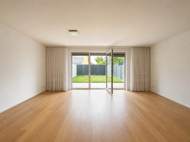Badeteich Hirschstetten | großzügiger Familienhit m. Südwest-Terrasse + eigenem Garten | Tiefgaragenstellplatz