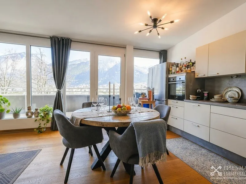 Ihr privater Logenplatz in Innsbruck: Moderne 2-Zimmer-Wohnung mit alpinem Panorama
