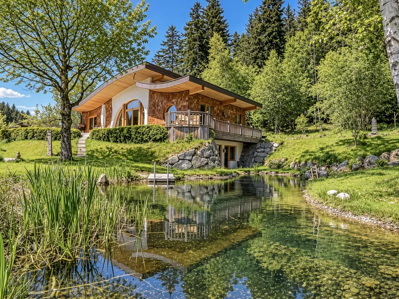 Einzigartiges Refugium in Toplage mit Blick auf den Schwarzsee