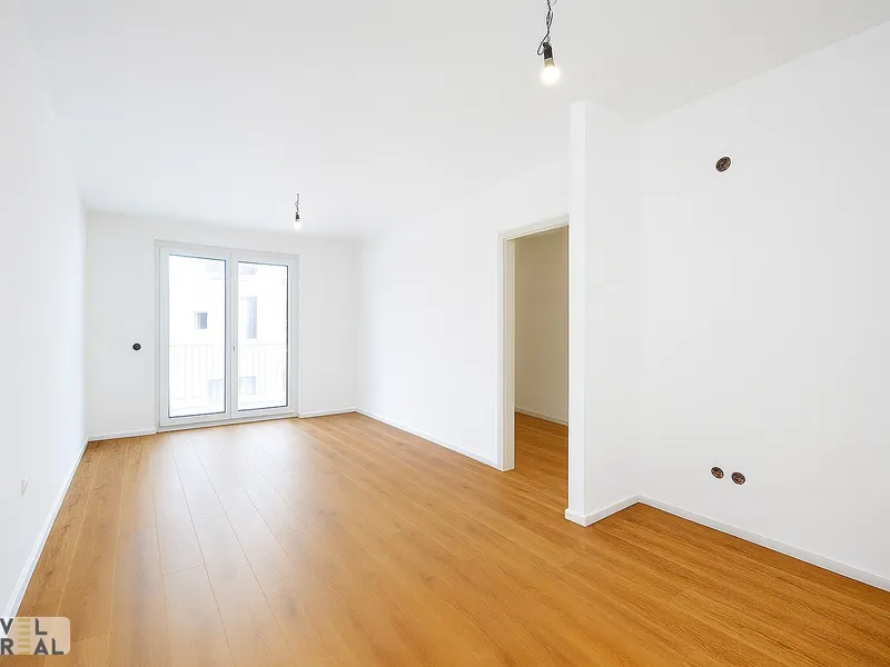 Zuhause ankommen – Dachwohnung mit sonniger Außenfläche