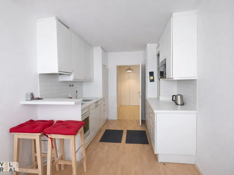 Attraktive Stadtwohnung in der Mariannengasse  – ideal für Wohnen oder Ordination