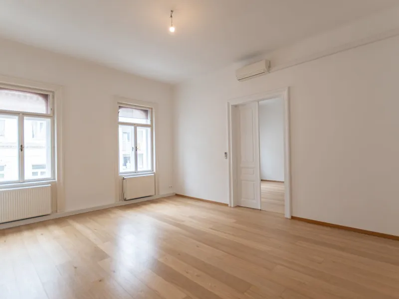 Traumhafte 4 Zimmer Wohnung mit separater Küche in der Lindengasse