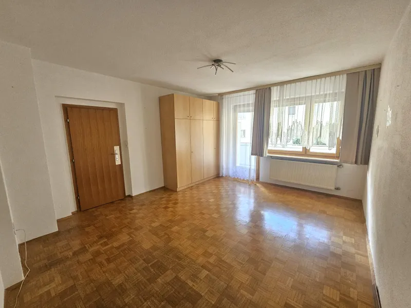 Perfekte Single- und Seniorenwohnung! Barrierefreie zugängige 1 - Zimmer Wohnung mit Loggia in attraktiver Siedlungslage 