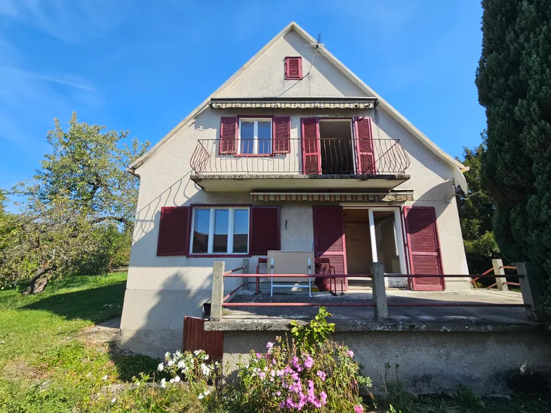 Einfamilienhaus mit Potential auf schönem, ebenem Grundstück 