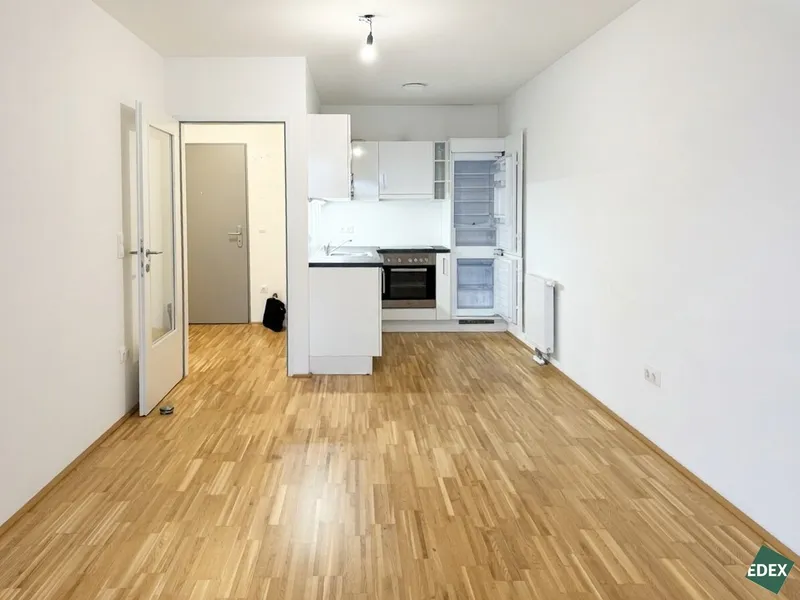 Attraktive 3-Zimmer-Wohnung mit Loggia nahe Denglerpark – Straßenbahnnähe