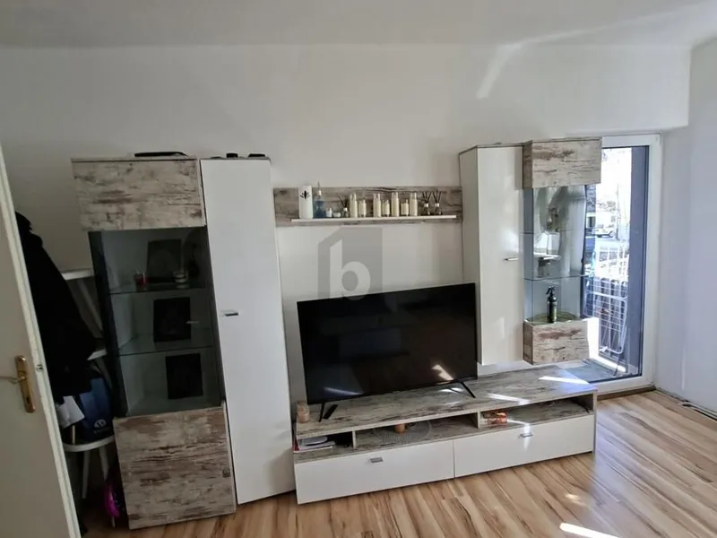 WOHNEN MIT BALKON IN ROTTENMAN 
