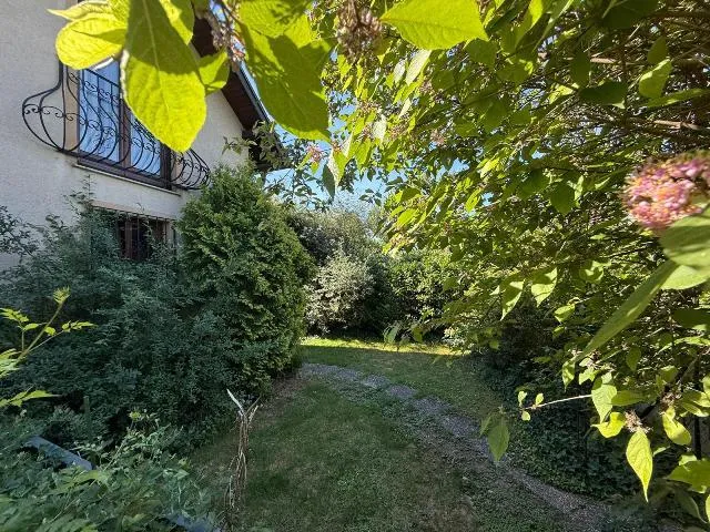 EIN KLEINGARTENHAUS zum PREIS EINER WOHNUNG FÜR MAXIMUM 2 PERSONEN, an der U1!