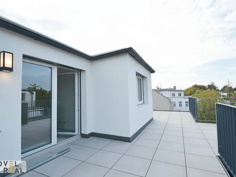 Ihr Rückzugsort im Freien – moderne Dachgeschoss-Wohnung mit großer Terrasse