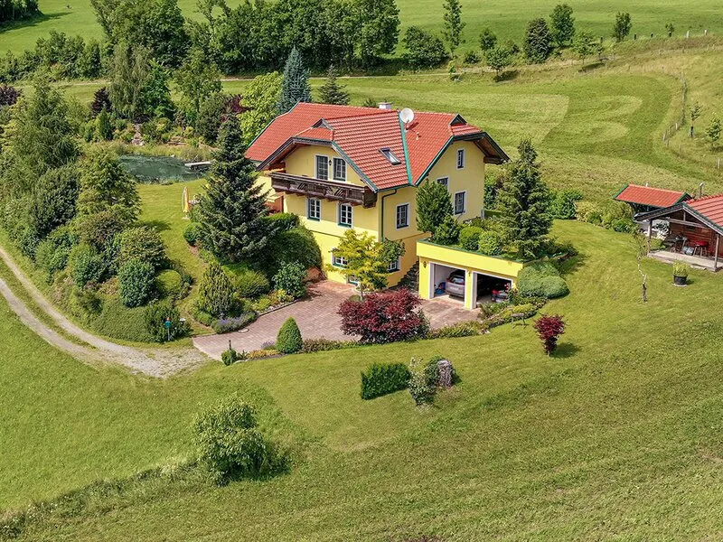 Landhaus mit Naturbadeteich in absoluter Natur- Ruhelage!