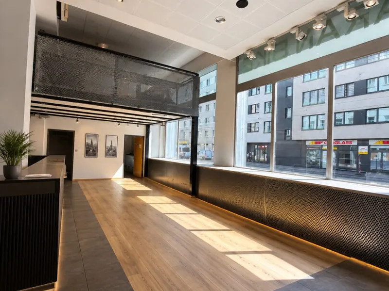 TOP Geschäftslokal am Rennweg | 132 m² | Große Auslagenfront | Galerie | Gastronomie möglich | Keine Ablöse