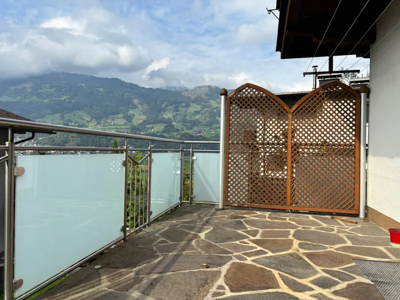 Hart im Zillertal- Haus am Waldrand mit Aussicht und Gestaltungspotenzial
