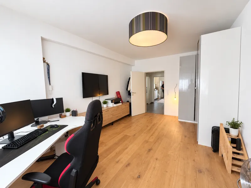 Tolle 3 bis 4 Schlafzimmer-Wohnung in zentraler Lage von Völs!