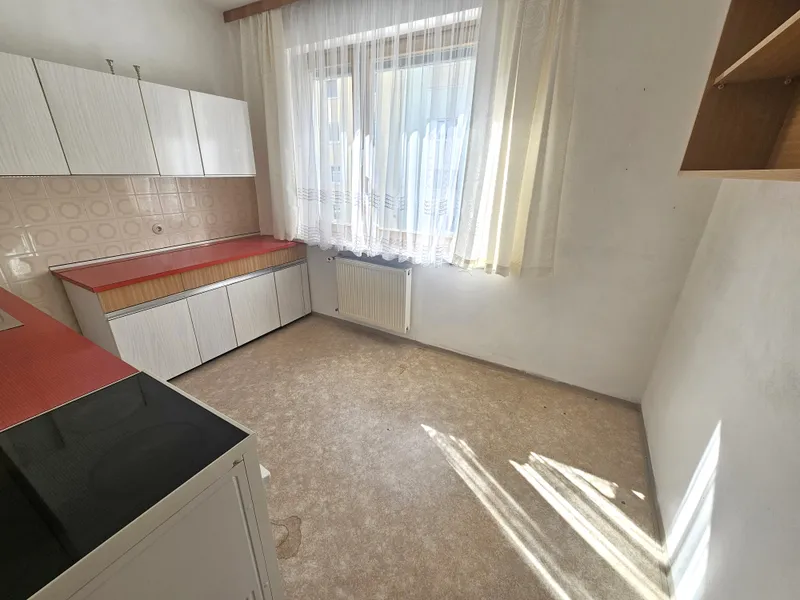 Perfekte Single- und Seniorenwohnung! Barrierefreie zugängige 1 - Zimmer Wohnung mit Loggia in attraktiver Siedlungslage 