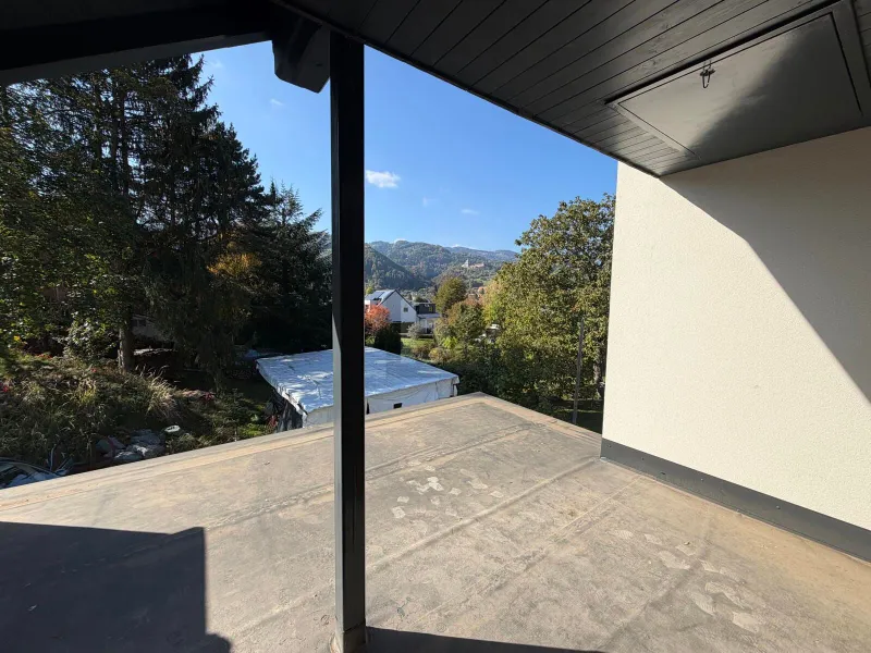 WOHNEN MIT BURGBLICK  GROßZÜGIGES HAUS MIT GARTEN UND VIEL POTENZIAL