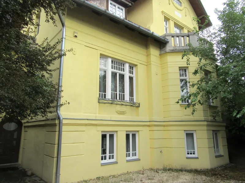 REPRÄSENTATIVE ALTBAUVILLA MIT ORDINATION / BÜRO - NÄHE ZENTRUM