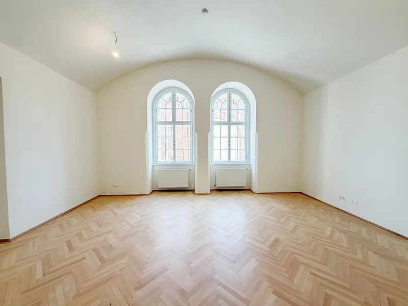 Große 4-Zimmerwohnung im Arsenal