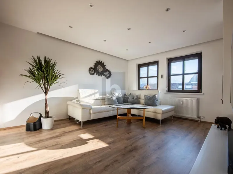 ZENTRALE RUHELAGE TRIFFT MODERNEN WOHNKOMFORT