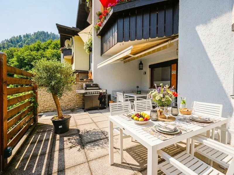 Hochwertigst renovierte 3-Zimmer Garten-Eigentumswohnung in Walchsee