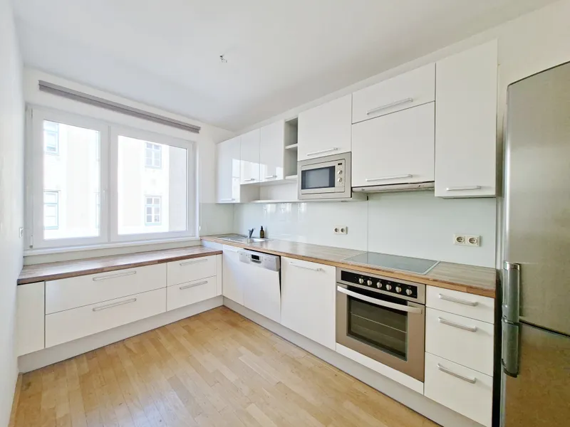 Attraktive 3-Zimmer Wohnung mit Loggia nähe der Mariahilfer Straße!