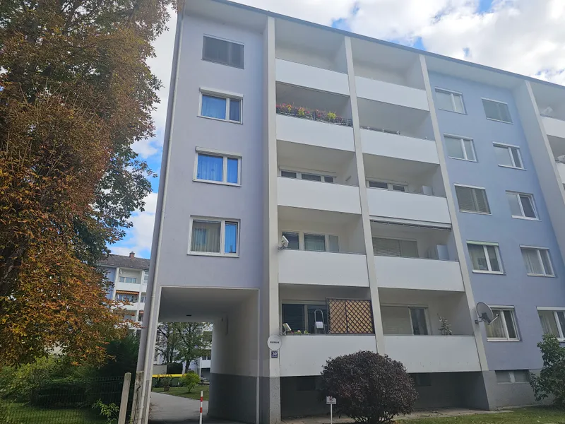 Perfekte Single- und Seniorenwohnung! Barrierefreie zugängige 1 - Zimmer Wohnung mit Loggia in attraktiver Siedlungslage 