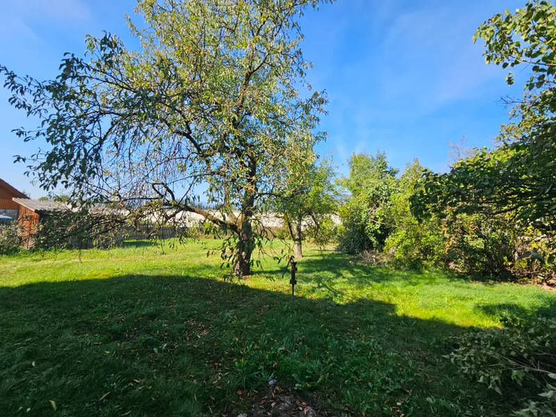 Einfamilienhaus mit Potential auf schönem, ebenem Grundstück 