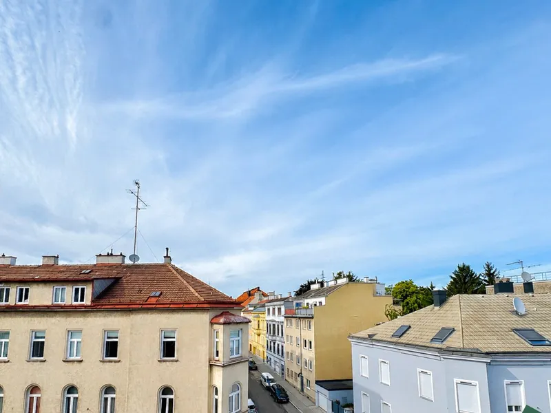 Exklusive Dachgeschosswohnung nahe Schönbrunn | 3 Zimmer möglich | U4 in 100 m