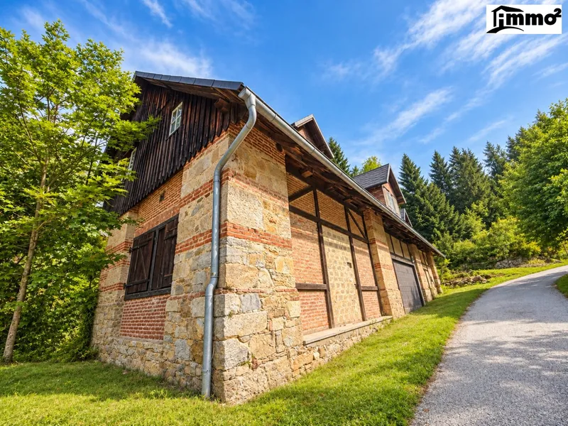 Ein Haus mit Geschichte – Raum für Wohnen, Atelier & neue Ideen