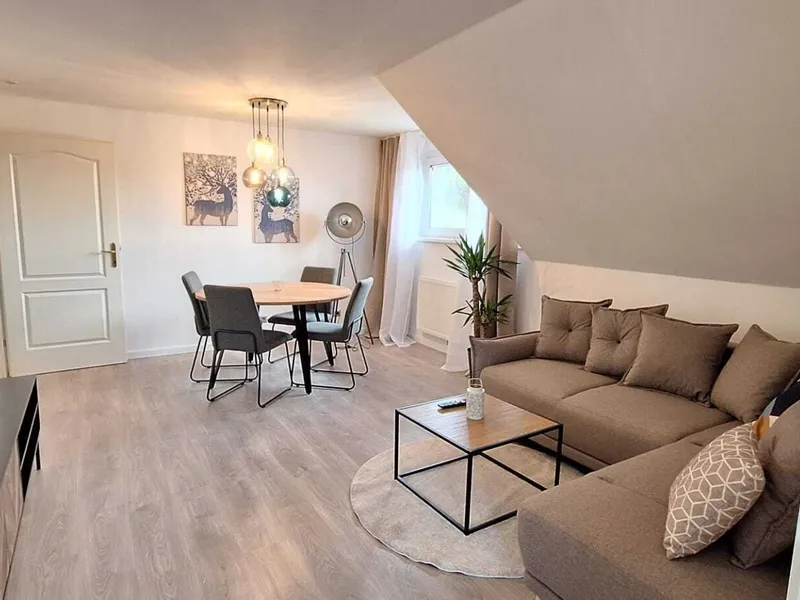 Vollmöblierte Wohnung mit Garten & Bergpanorama!