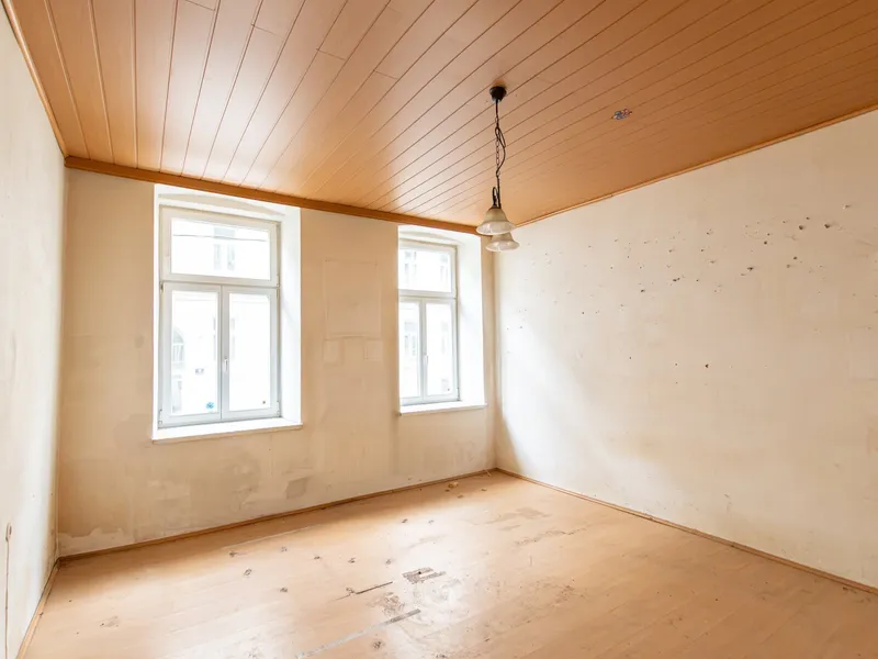 Sanierungsbedürftige 2 Zimmer - Altbauwohnung mit Entwicklungspotenzial – nahe Wiener Stadthalle