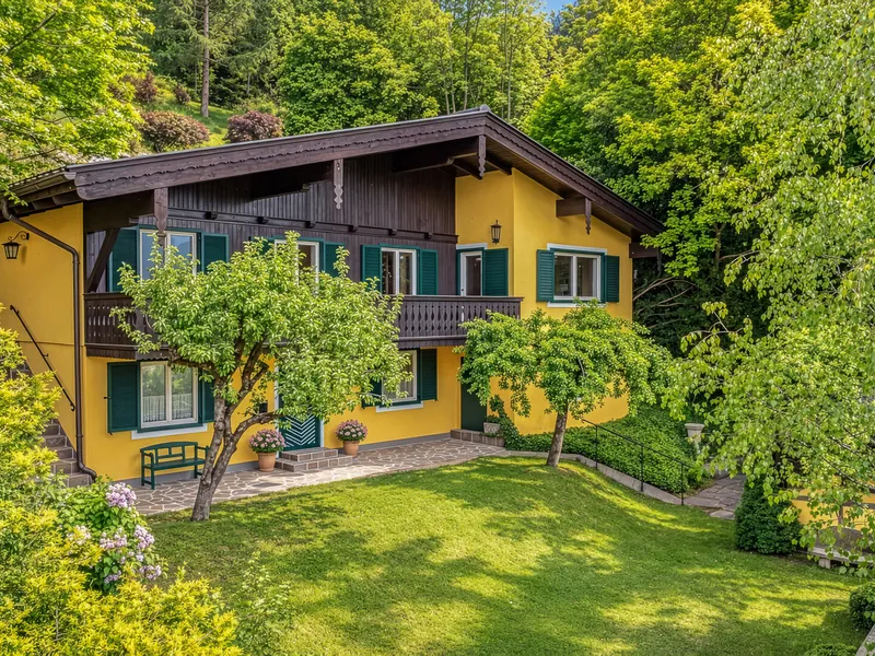 Golf-in/Golf-out Landhaus in sonniger Toplage