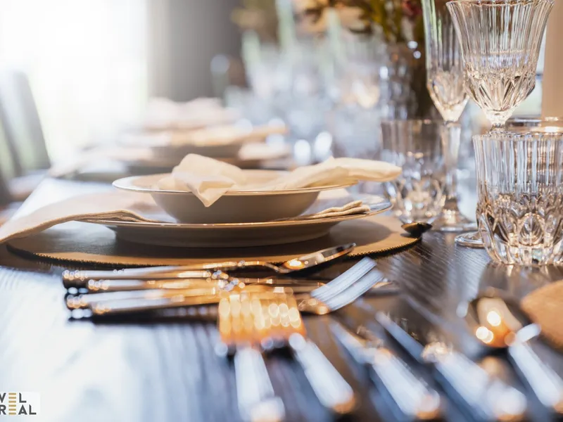 ETABLIERTES PREMIUM-RESTAURANT MIT GROSSZÜGIGEM SCHANIGARTEN & ATTRAKTIVEN ZUSATZFLÄCHEN