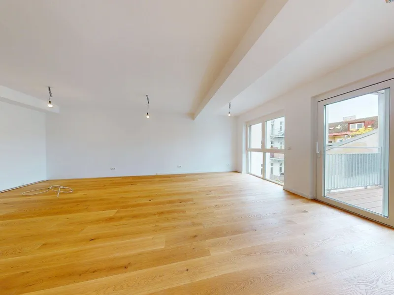 Am Kutschkermarkt | Exklusive 4-Zimmer-Altbauwohnung mit rund 14 m² großer Terrasse und Grünfläche