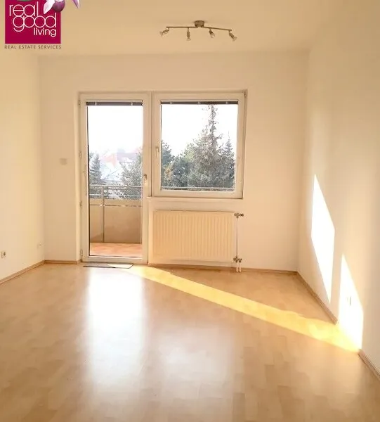 CHARMANTE 4-ZIMMER-WOHNUNG IN LAXENBURG – MIT 9,45 m² LOGGIA & EIGENER GARAGE UM € 279.000