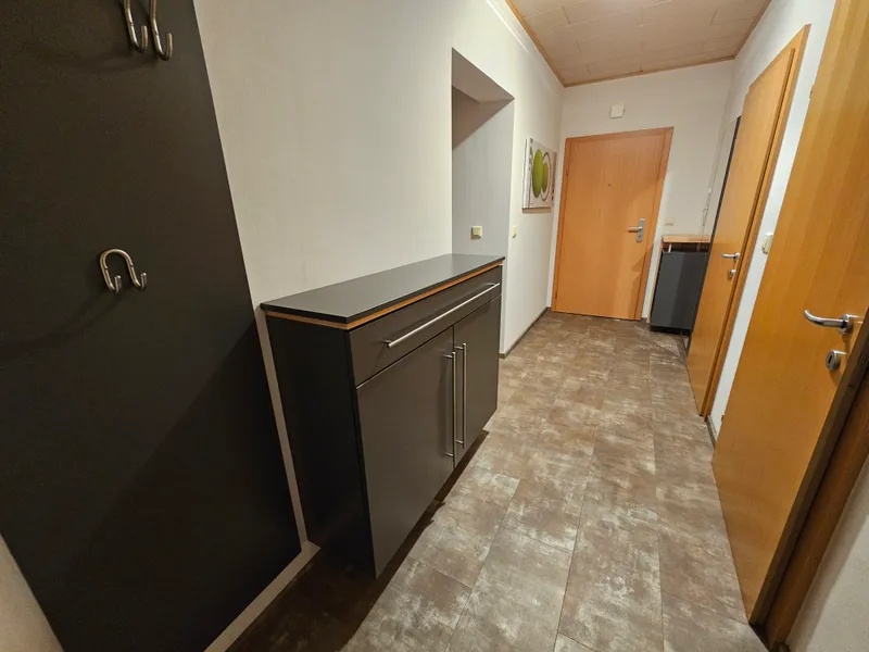 FAMILIENHIT!  4 - Zimmerwohnung mit Loggia und Tiefgaragenplatz in beliebter Lage