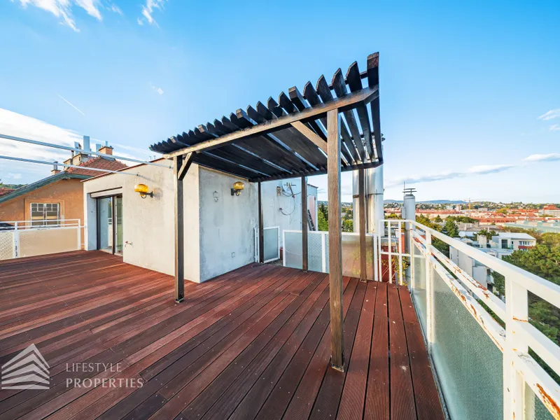 Leben über den Dächern Wiens: 110 m²-Terrassenwohnung mit Dachterrasse, Weitblick & Lift bis in die Wohnung – perfekt für WGs