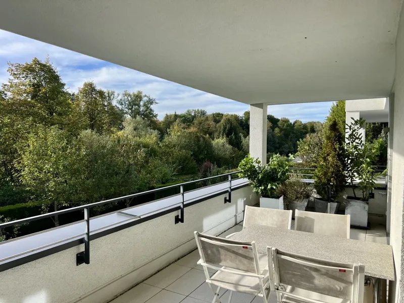 Exklusives Wohnen am Salzachufer - Eleganz und Lebensqualität vor den Toren Salzburgs