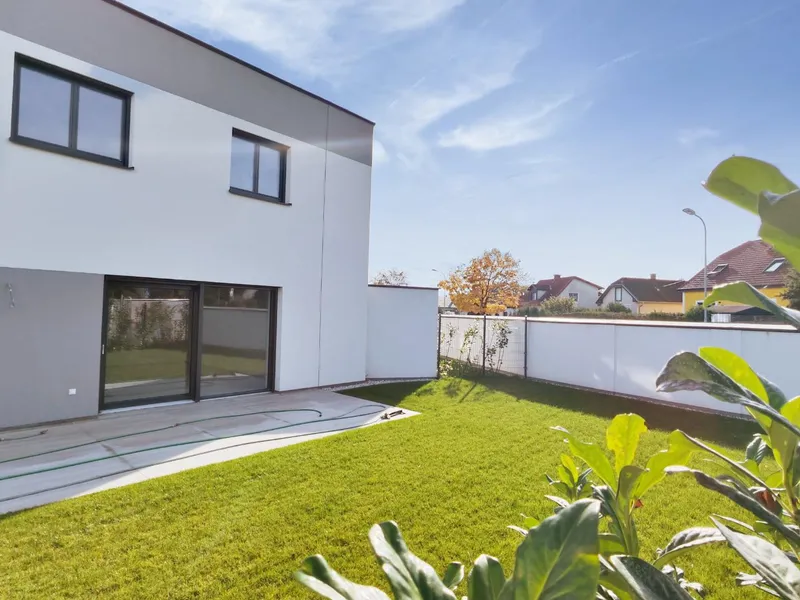 Erstklassiger Neubau in Ziegelbauweise - JETZT BESICHTIGEN - ab sofort verfügbar