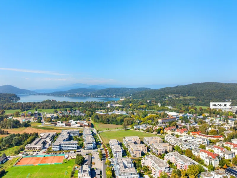 Schöne 38m² Garconniere mit Loggia und Garage am Neptunweg  -  Nähe Uni- und Wörthersee
