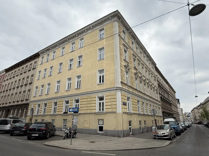 Ecklokal, ideal für Tanzstudio, Büro, Installationsbetrieb, STARTUP