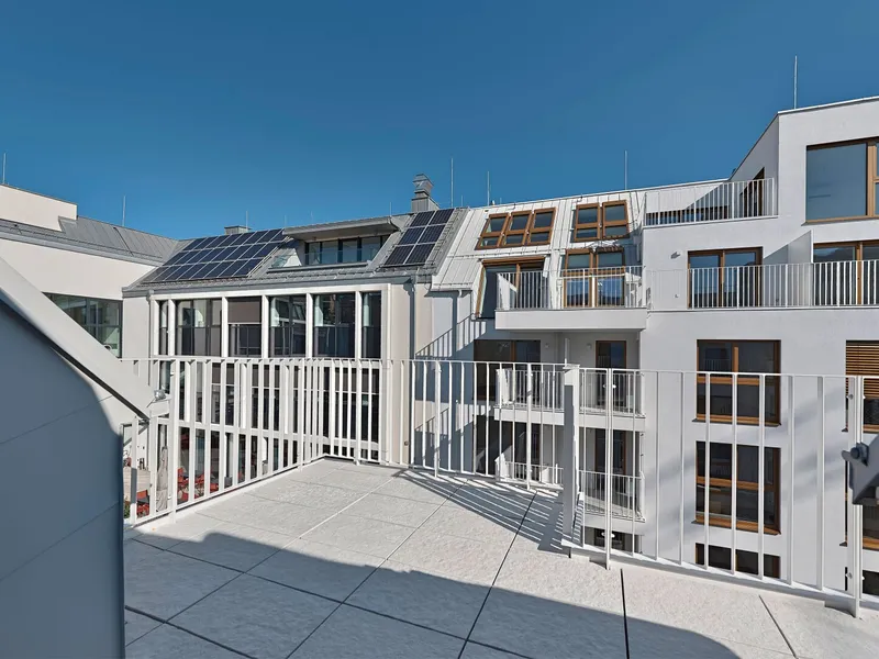 THE TEMPTATION - DG-Maisonette mit Terrasse & Balkon | 22 m² Freifläche, 3 Zimmer