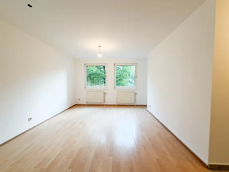 NÄHE MATZLEINSDORFER PLATZ & ZUKÜNFTIGER U2 Station: 2-Zimmer mit Innenhofblick