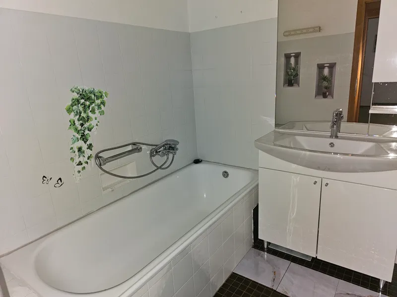 Perfekte Single- und Seniorenwohnung! Barrierefreie zugängige 1 - Zimmer Wohnung mit Loggia in attraktiver Siedlungslage 