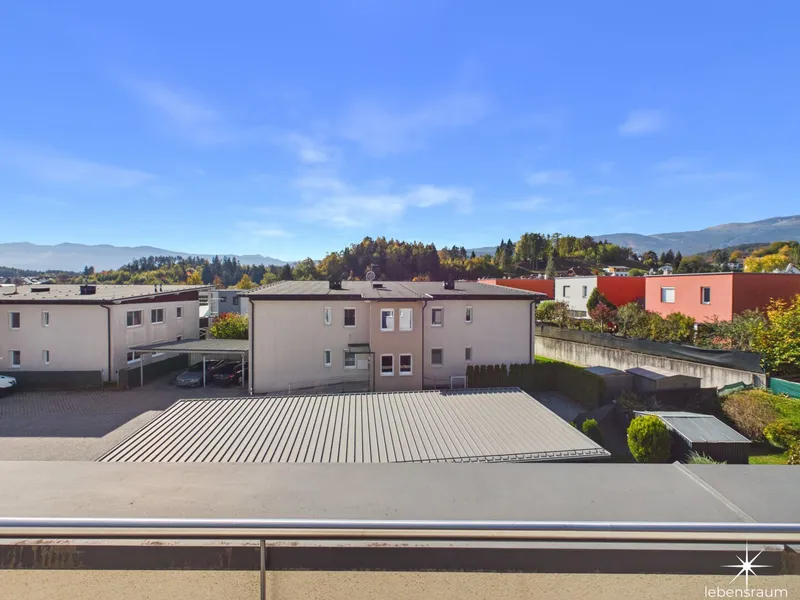 Großzügiges Penthouse mit 5 Zimmern, traumhafter Dachterrasse und Loggia.
