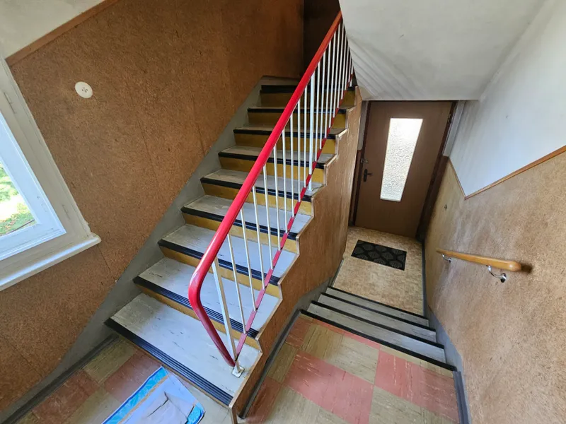 Einfamilienhaus mit Potential auf schönem, ebenem Grundstück 