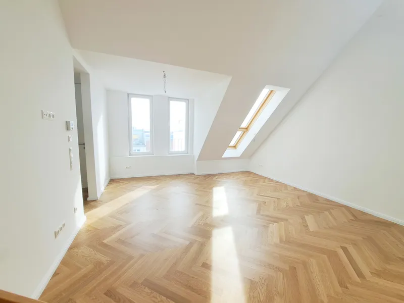 1150 Wien: 4 Zimmer-Dachgeschoß-Maisonettewohnung in U-Bahn-Nähe!